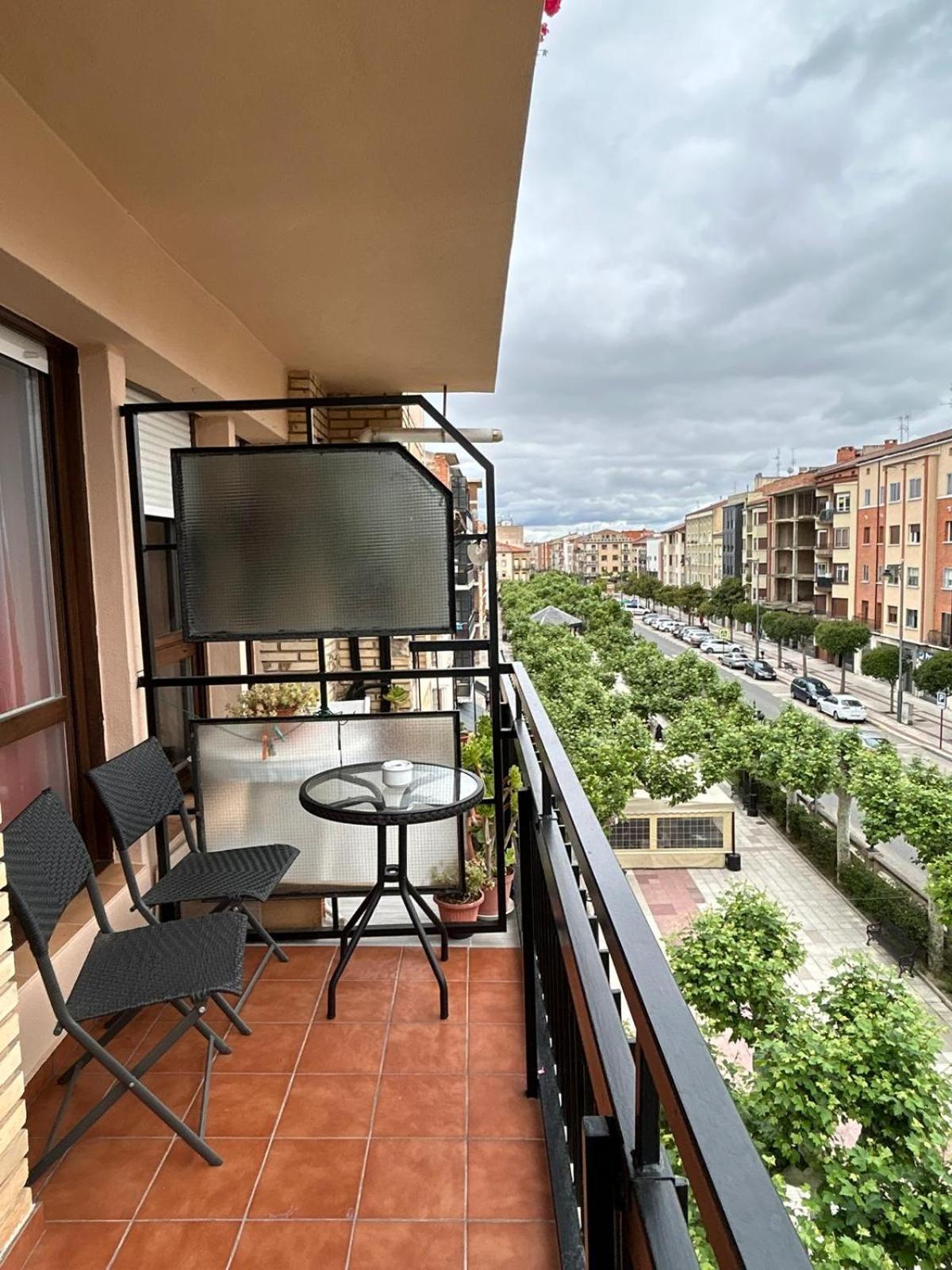 Apartamentos El Conde Santo Domingo De La Calzada Ngoại thất bức ảnh